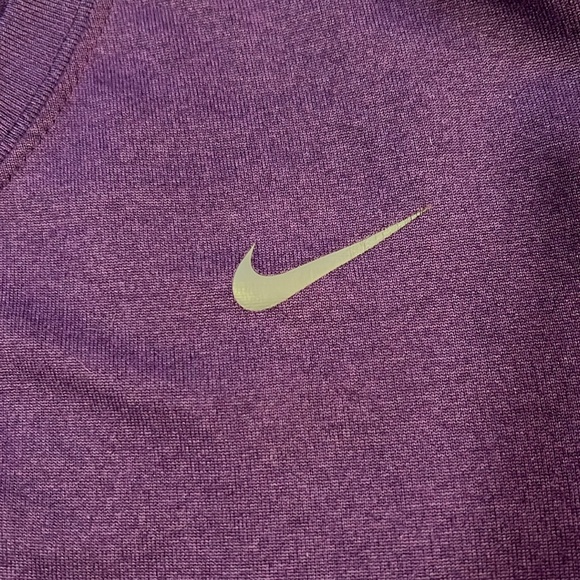 Nike Dri-Fit purple top-Like New❤️ - Picture 3 of 8